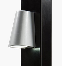 Купить Элегантное LED-освещение Locinox (Бельгия) TRICONE для ворот, цвета zilver и 9005 (черный) в Лабинске